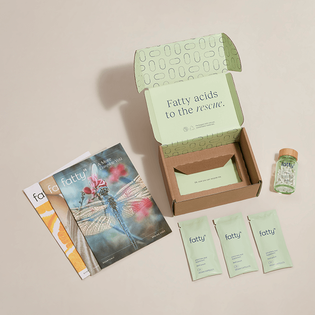 Fatty15's C15 supplement box with informational booklets.